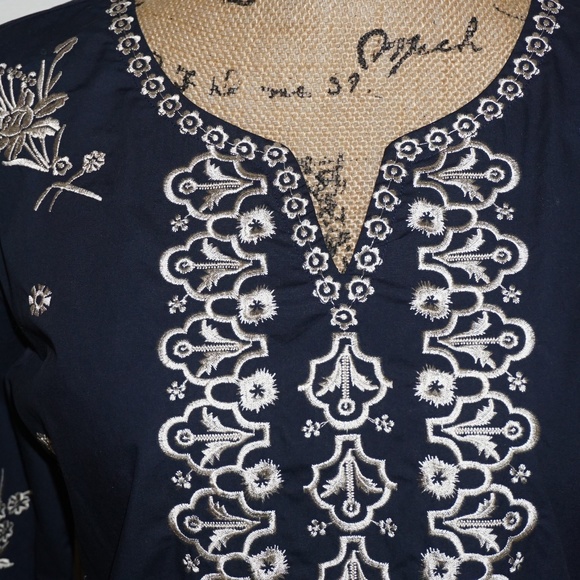 Stunning Quinpei.er Minidress beautiful embroidery - Picture 3 of 5